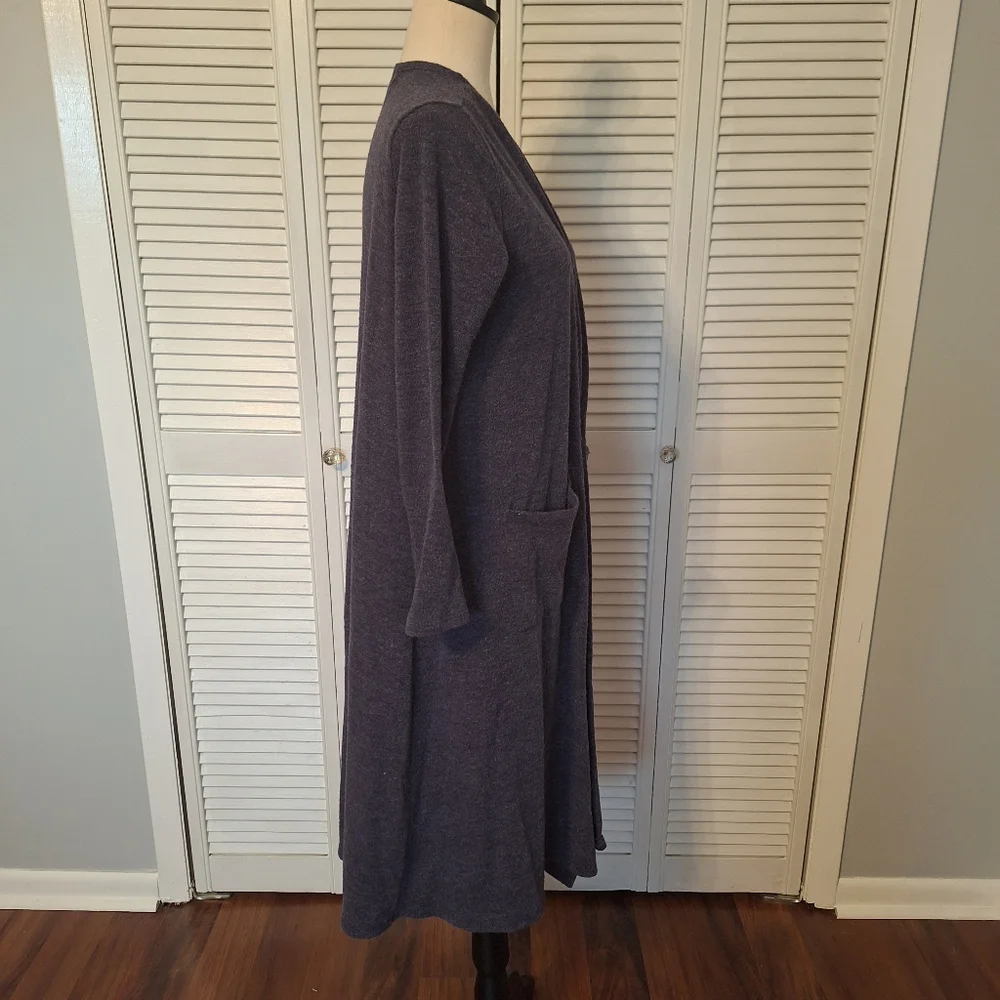 Lularoe shrug cardigan sz medium *H - Picture 3 of 6